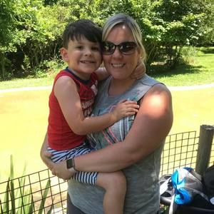 Meet your Posher, Danielle